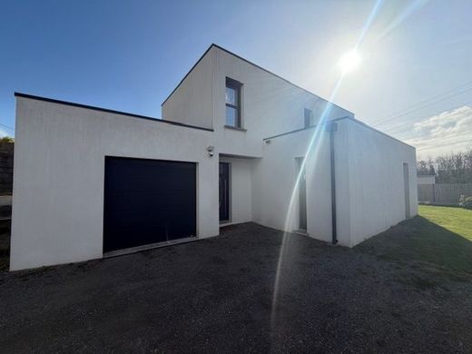 Luxury home in Brest, Finistère