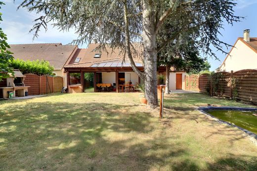 Casa de lujo en Marcoussis, Essonne