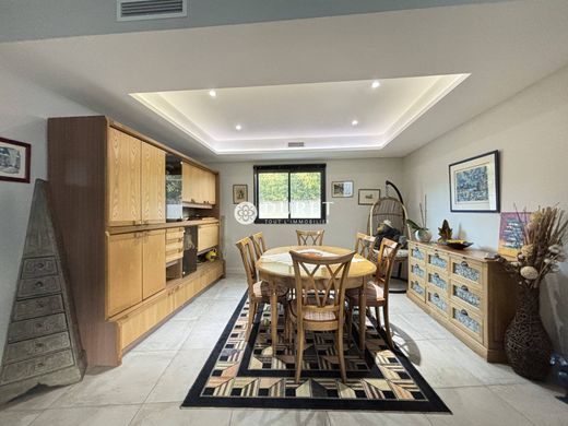 منزل ﻓﻲ Challans, Vendée