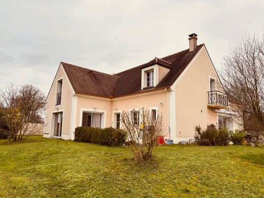 Luxury home in Achères-la-Forêt, Seine-et-Marne