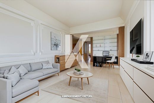 Apartment / Etagenwohnung in Boulogne-Billancourt, Hauts-de-Seine