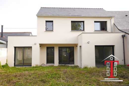 منزل ﻓﻲ Angers, Maine-et-Loire