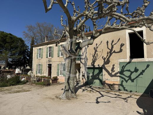 Luxury home in Maillane, Bouches-du-Rhône