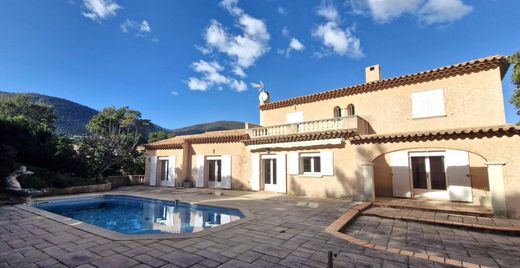 Luxury home in Cavalaire-sur-Mer, Var