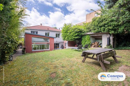 ‏בתי יוקרה ב  Cachan, Val-de-Marne