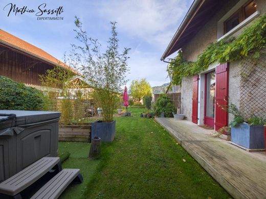 Luxe woning in La Tour, Haute-Savoie