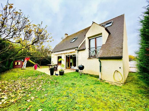 Luxe woning in Beauchamp, Val d'Oise