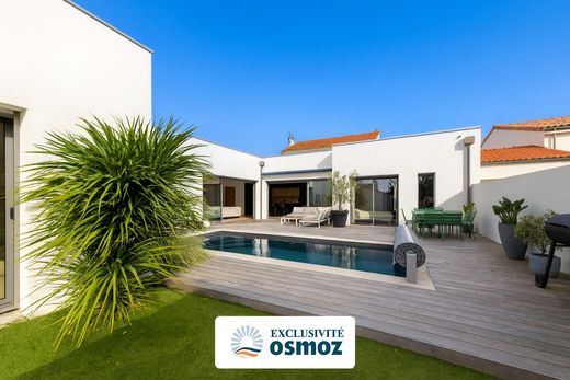 Casa de lujo en Puilboreau, Charenta Marítima