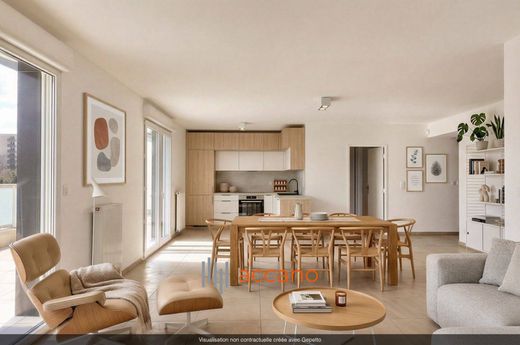 Apartment in Champagne-au-Mont-d'Or, Rhône