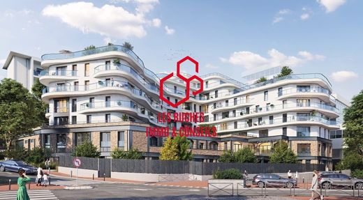 Apartment / Etagenwohnung in Joinville-le-Pont, Val-de-Marne