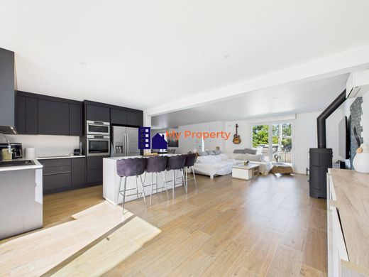 Luxus-Haus in Houilles, Yvelines