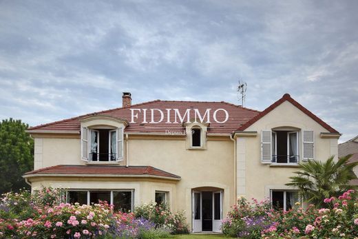 Casa di lusso a Saint-Maur-des-Fossés, Val-de-Marne
