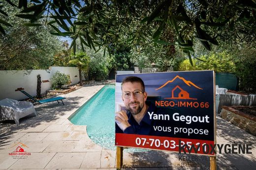 Casa di lusso a Elna, Pirenei Orientali