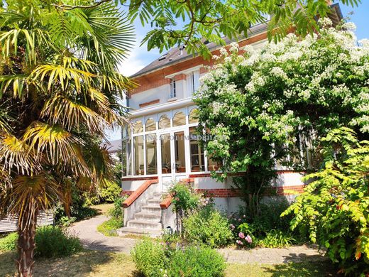 Luxury home in Orléans, Loiret