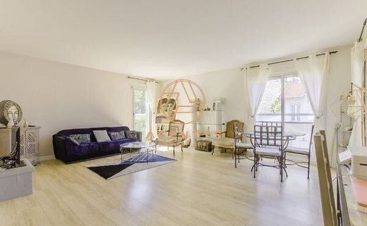 Apartment in Nogent-sur-Marne, Val-de-Marne