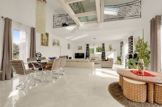 Πολυτελή κατοικία σε Castres, Tarn