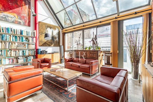 Apartment / Etagenwohnung in Belleville, Père-Lachaise, Ménilmontant, Paris