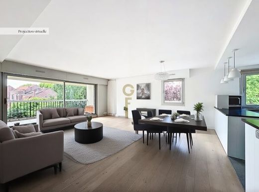 아파트 / Mouvaux, North