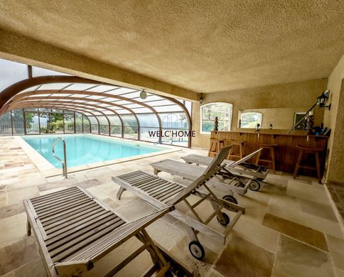 Luxe woning in Régusse, Var