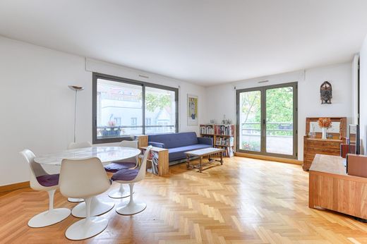Apartment in Courbevoie, Hauts-de-Seine
