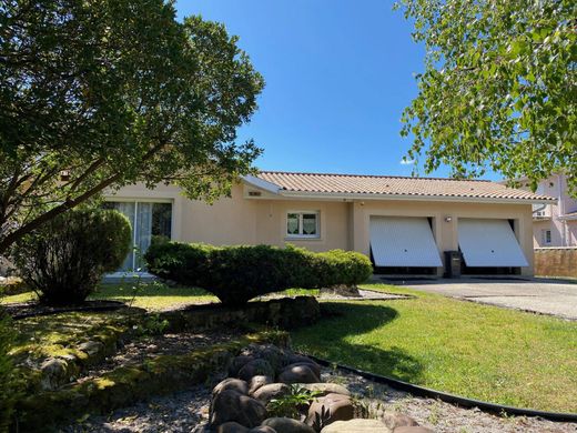 Maison de luxe à Arès, Gironde