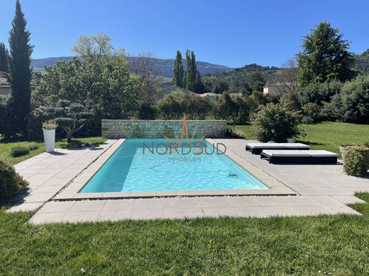 豪宅  Nans-les-Pins, Var