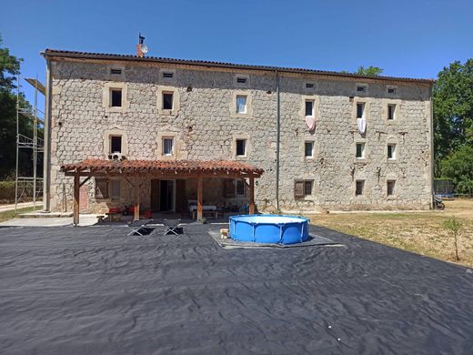 Жилой комплекс, Lempaut, Tarn