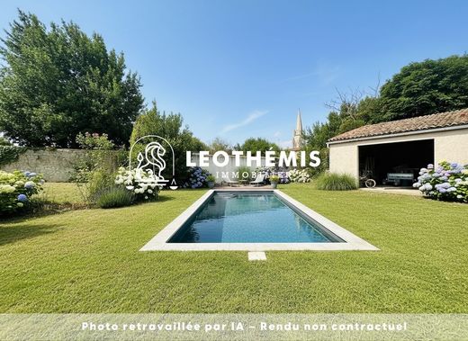 Luxury home in Marennes, Charente-Maritime