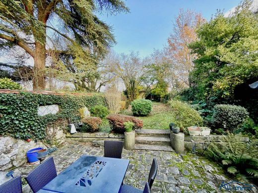 Luxury home in Sucy-en-Brie, Val-de-Marne