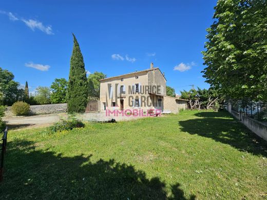 豪宅  Pernes-les-Fontaines, Vaucluse