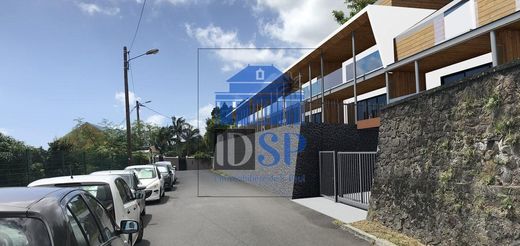 Apartment / Etagenwohnung in Saint-Denis, Réunion