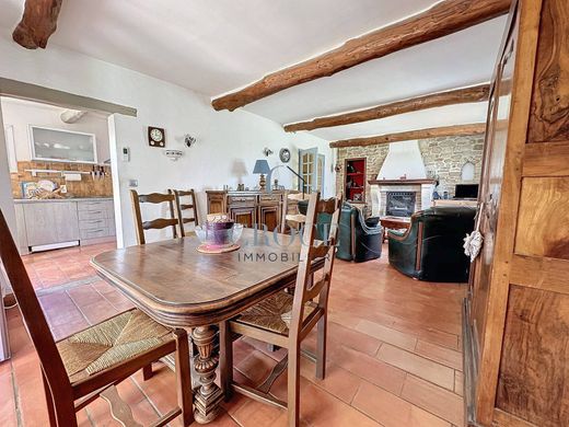 Luxus-Haus in Montaren-et-Saint-Médiers, Gard