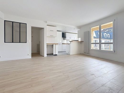 Appartamento a Garches, Hauts-de-Seine