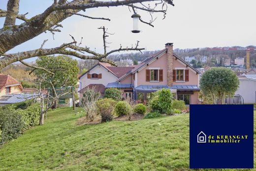 Luxury home in Le Plessis-Robinson, Hauts-de-Seine
