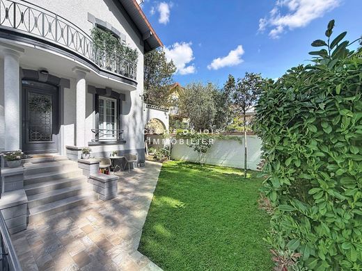 Luxury home in Joinville-le-Pont, Val-de-Marne