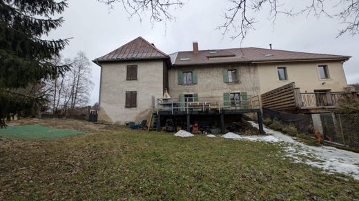 Luxury home in Rochejean, Doubs