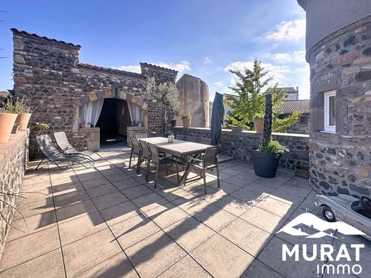 Casa de lujo en Neschers, Puy de Dome