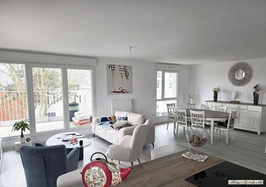 Apartment / Etagenwohnung in Dünkirchen, Nord