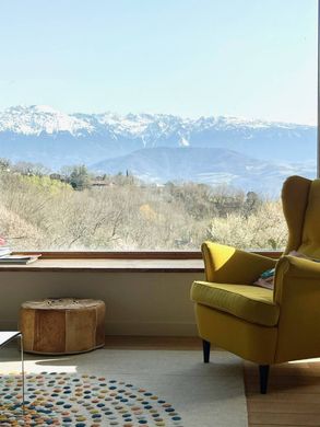 Luxury home in La Tronche, Isère