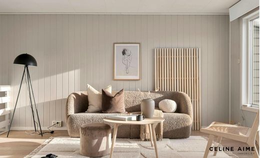 Apartment in Rueil-Malmaison, Hauts-de-Seine