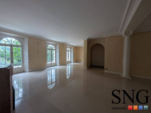 Luxury home in Saint-Maur-des-Fossés, Val-de-Marne