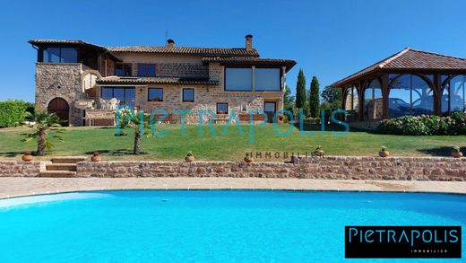 Casa di lusso a Saint-Amour-Bellevue, Saône-et-Loire