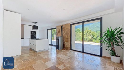 豪宅  Valserhône, Ain