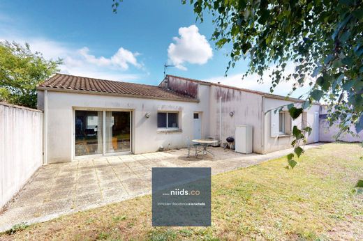 Luxury home in Lagord, Charente-Maritime