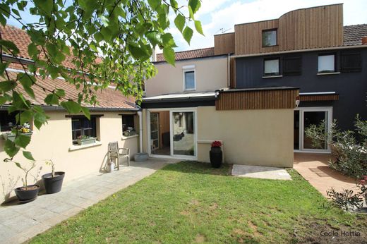 Luxury home in Phalempin, North