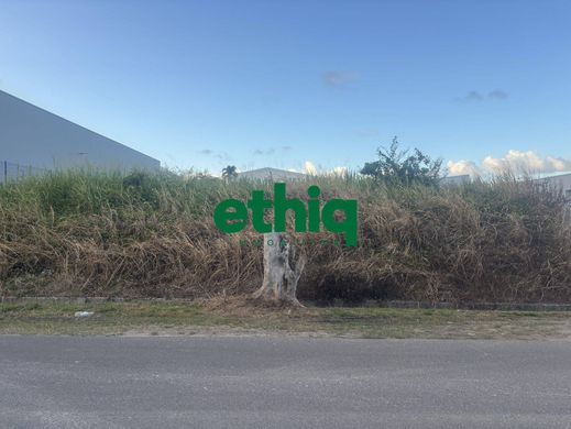地皮  Baie-Mahault, Guadeloupe