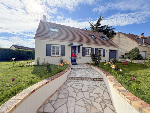 Luxury home in Attainville, Val d'Oise