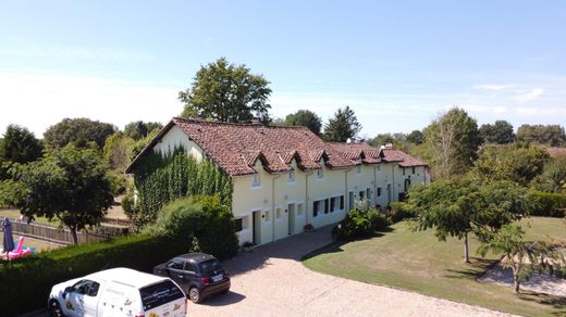 Элитный дом, Thiviers, Dordogne