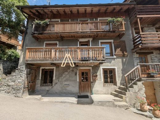 Apartment / Etagenwohnung in Sainte-Foy-Tarentaise, Savoy