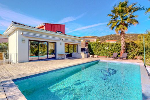 Casa di lusso a Vailhauquès, Hérault